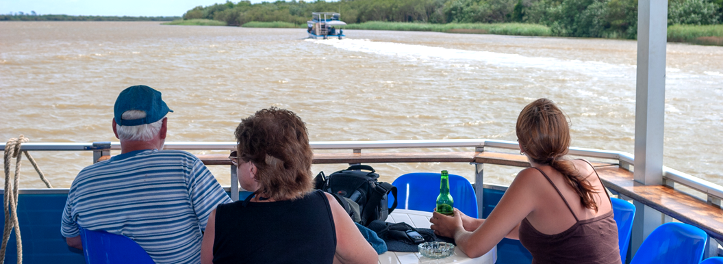 A Guide to Top Activities in St. Lucia: From Safaris to Boat Tours