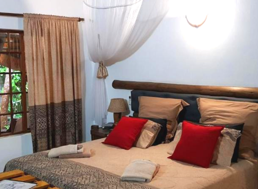 https://www.africanambience.ourworx.co.za/Honeymoon Room